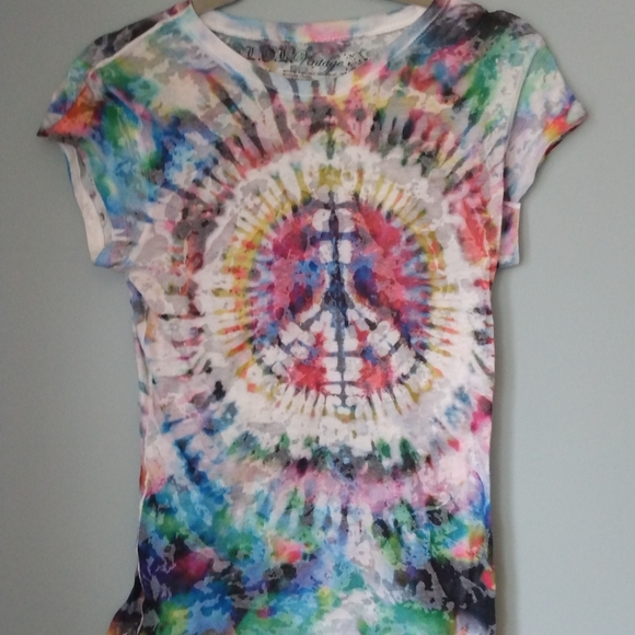 Clear See-Through Psychadelic Tie-Dye T-Shirt with Short Sleeves - Picture 3 of 4